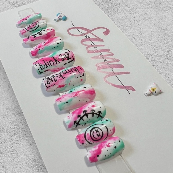 HANDPAINTED BLINK 182 POP PUNK PRESS ON GEL NAILS - Picture 3 of 3